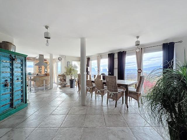 Maison vente à Saint-Julien-en-Genevois, Lucinges
