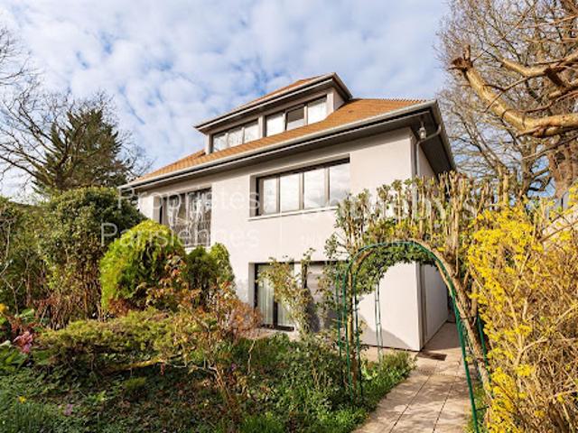 Maison vente à Versailles, La Celle-saint-cloud