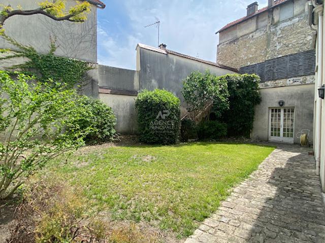 Maison location à Saint-Germain-en-Laye, Le Mesnil-le-roi
