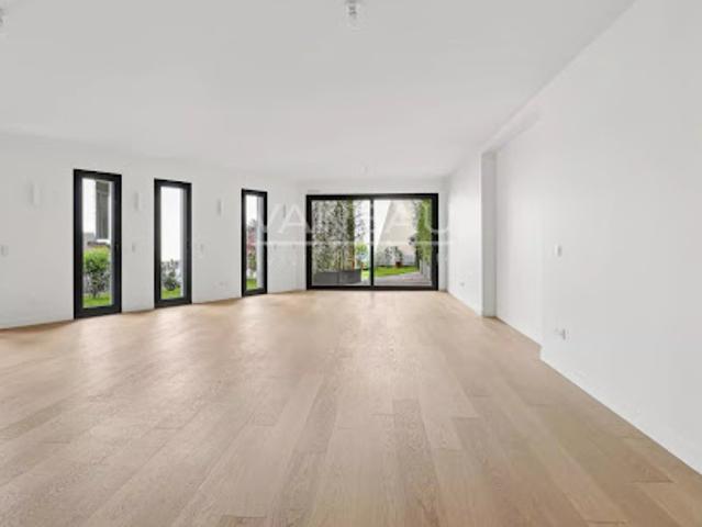 Maison vente à Paris, Île-de-France
