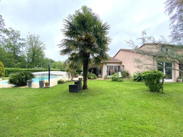 Maison vente à Nontron, Nouvelle-Aquitaine