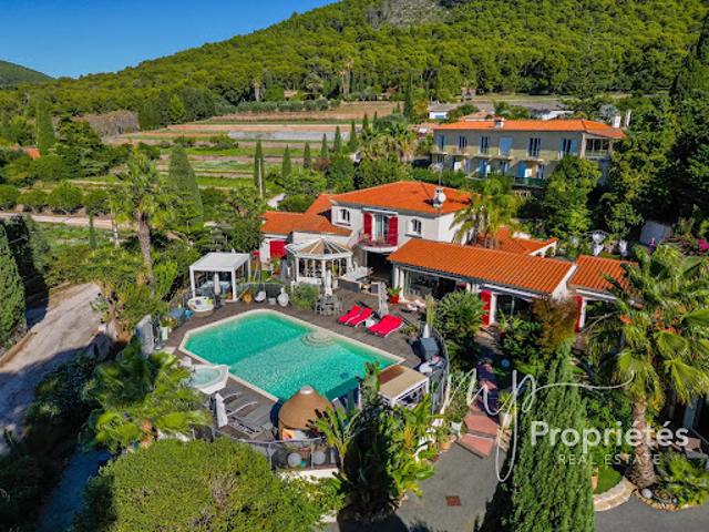 Maison vente à Arrondissement de Toulon, Carqueiranne