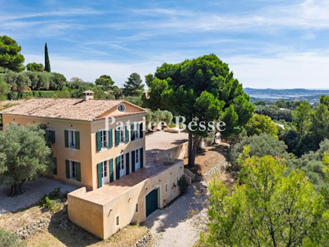 Maison vente à Arrondissement de Toulon, Ollioules