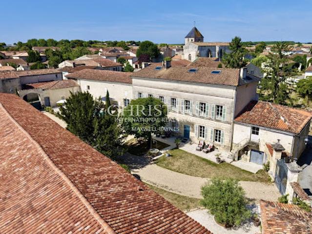 Maison vente à Saintes