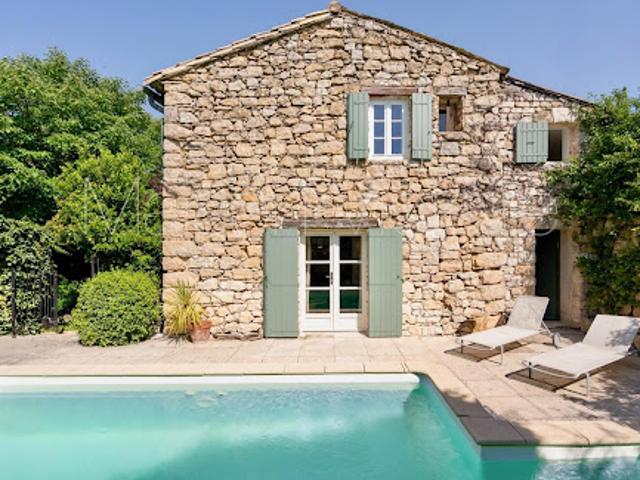 Maison vente à Apt, Murs