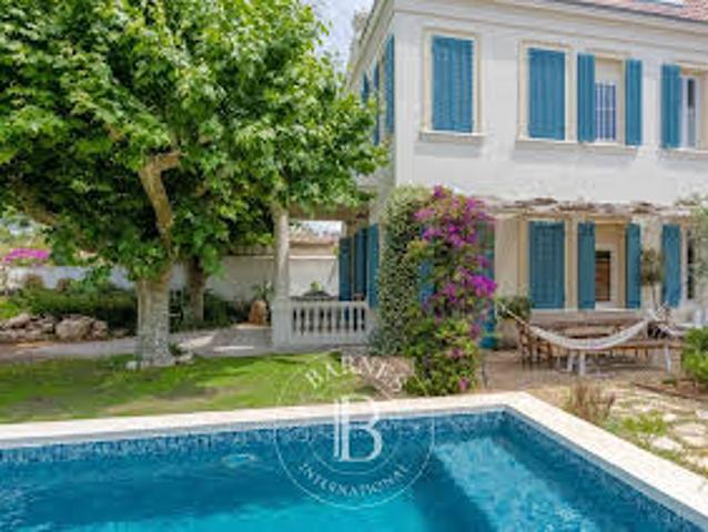 Maison location à Marseille, Marseille 8e Arrondissement