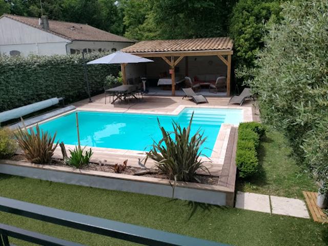 Maison vente à Saintes, Médis