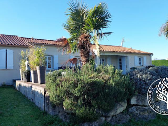 Maison vente à France métropolitaine, Saintes