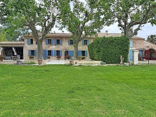 Maison vente à Arles