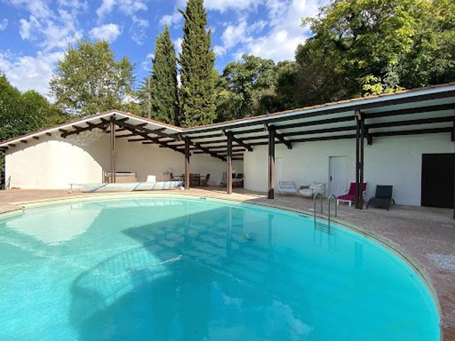 Maison vente à Angoulême, Aignes-et-puypéroux