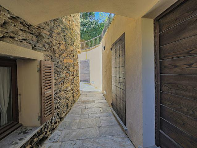 Maison vente à Bastia, Centuri