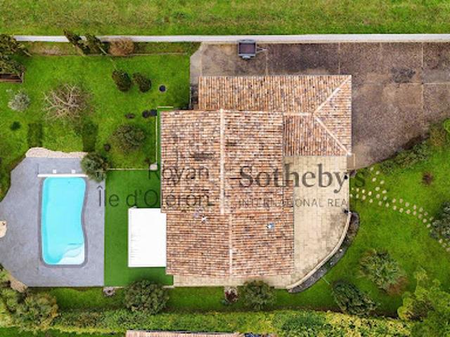 Maison vente à Saintes, Médis