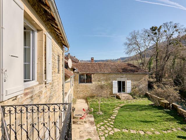Maison vente à Lons-le-Saunier, Voiteur