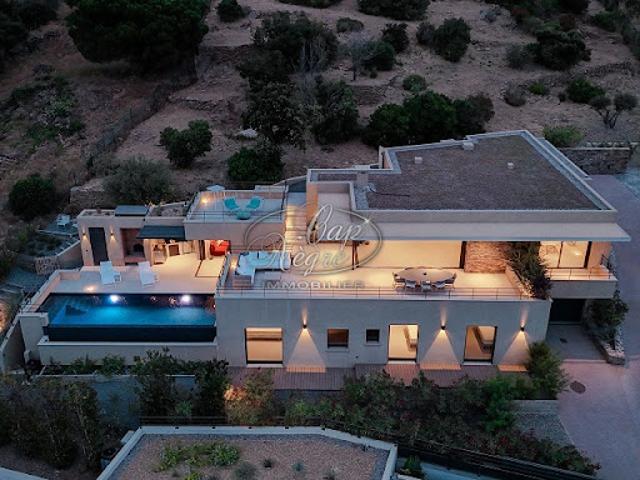 Maison vente à Arrondissement de Toulon, Le Lavandou