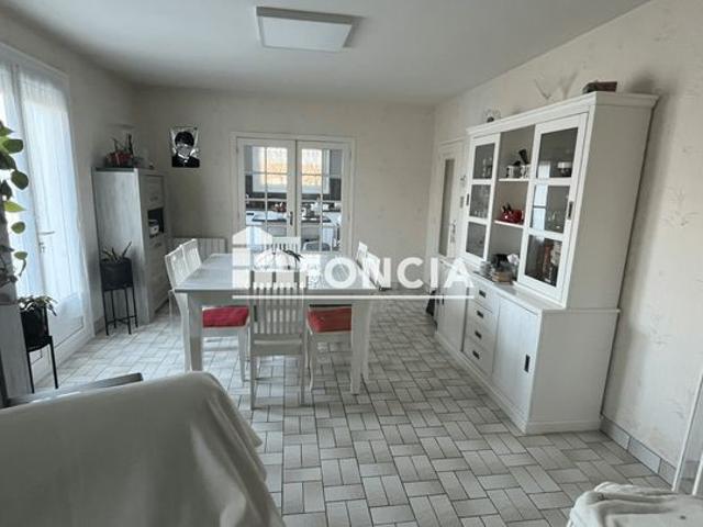 Maison vente à La Flèche, Cérans-foulletourte
