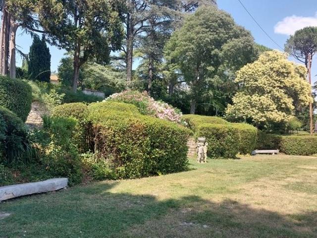 Maison vente à Nîmes, Villeneuve-lès-avignon