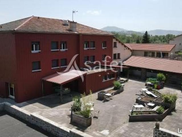 Maison vente à Mazeyrat-d'allier