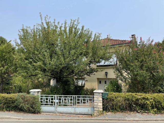 Maison vente à Périgueux, Atur