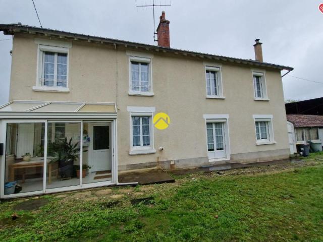 Maison vente à Saint-Amand-Montrond, La Guerche-sur-l'aubois