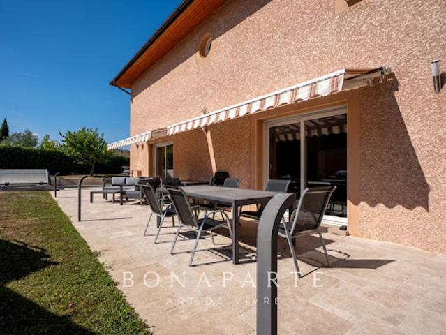 Maison vente à Saint-Julien-en-Genevois, Neydens