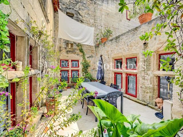 Maison vente à Nîmes, Vallabrègues