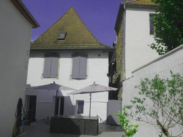 Maison vente à Oloron-Sainte-Marie, Salies-de-béarn