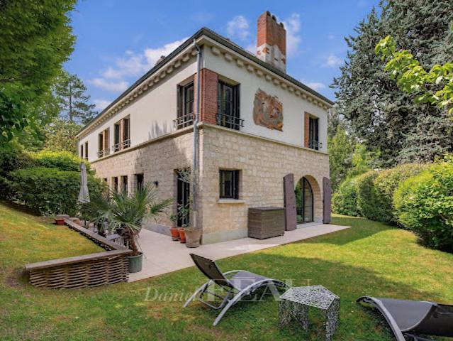 Maison vente à Nanterre, Garches
