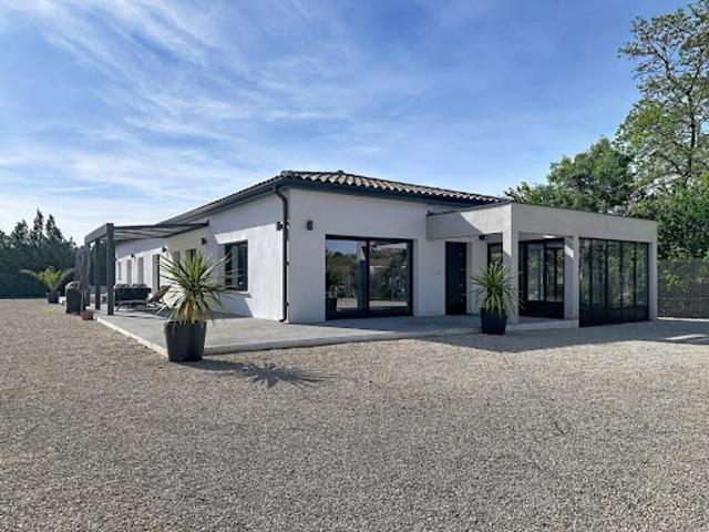 Maison vente à Arles, Cabannes