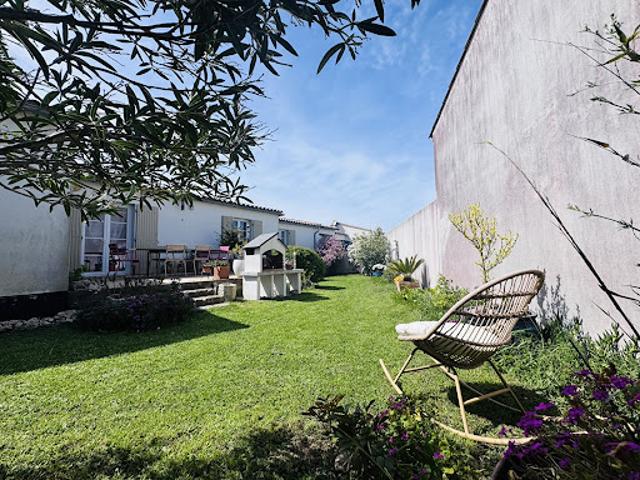 Maison vente à La Rochelle, Loix