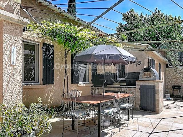 Maison vente à Arles, La Salle Les Alpes