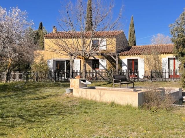 Maison vente à Apt, Lacoste
