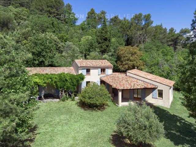Maison vente à Apt, Ménerbes