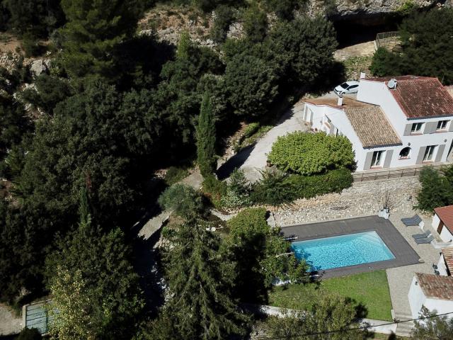 Maison vente à Aix-en-Provence, Jouques