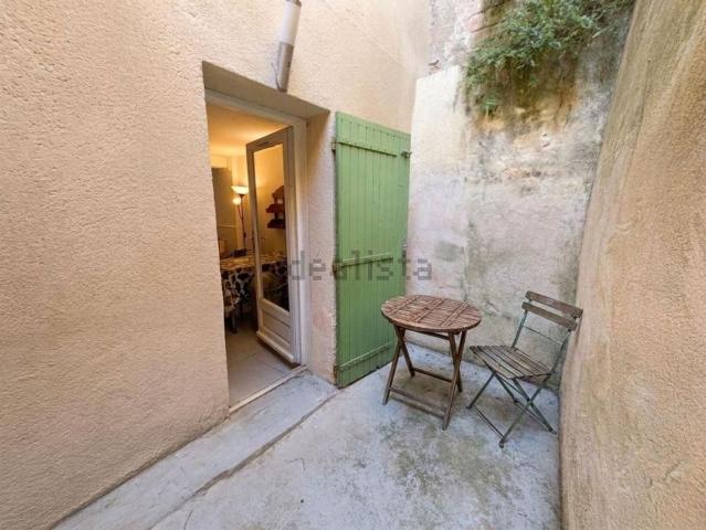 Maison vente à Joseph Vernet, Avignon