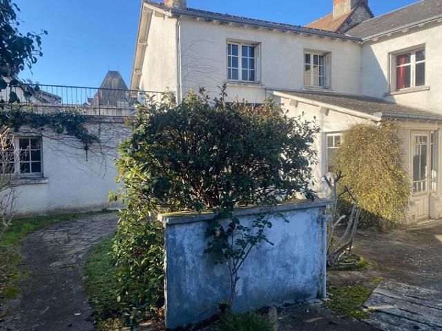 Maison vente à Le Château, Azay-le-Ferron