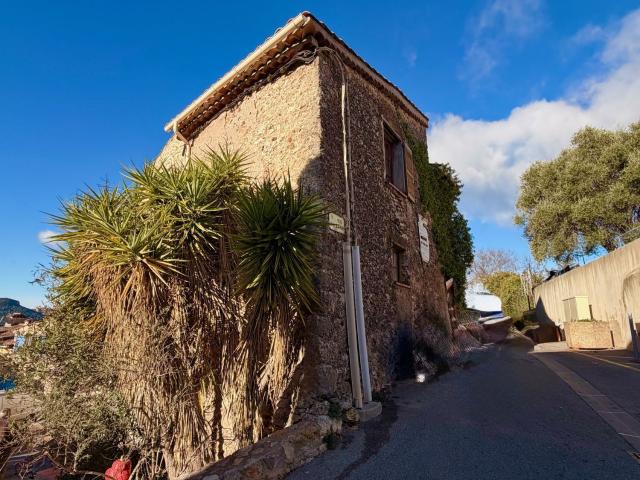 Maison vente à Font Couverte, Bagnols-en-Forêt