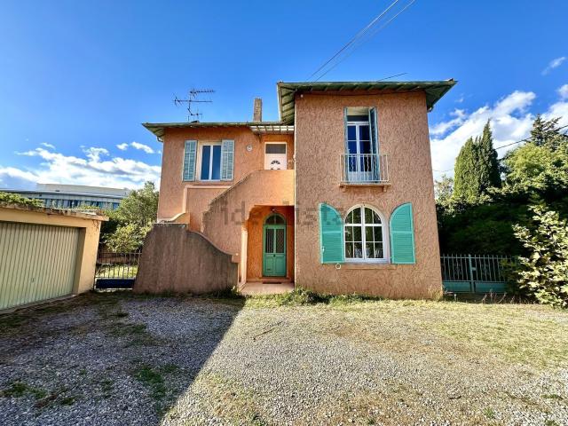 Maison vente à Font Couverte, Bagnols-en-Forêt