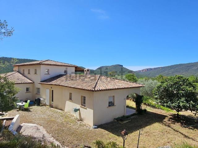 Maison vente à Bon Pin, Bagnols-en-Forêt