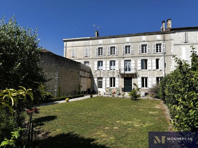 Maison vente à Barbezieux, Barbezieux-Saint-Hilaire