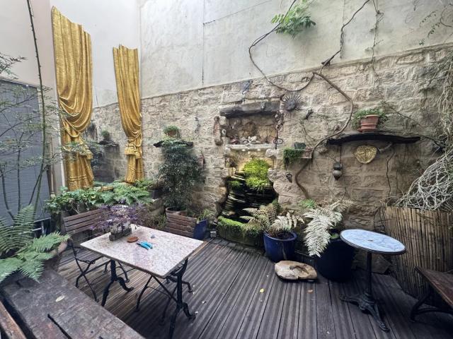 Maison vente à Paris 20e Arrondissement, Paris