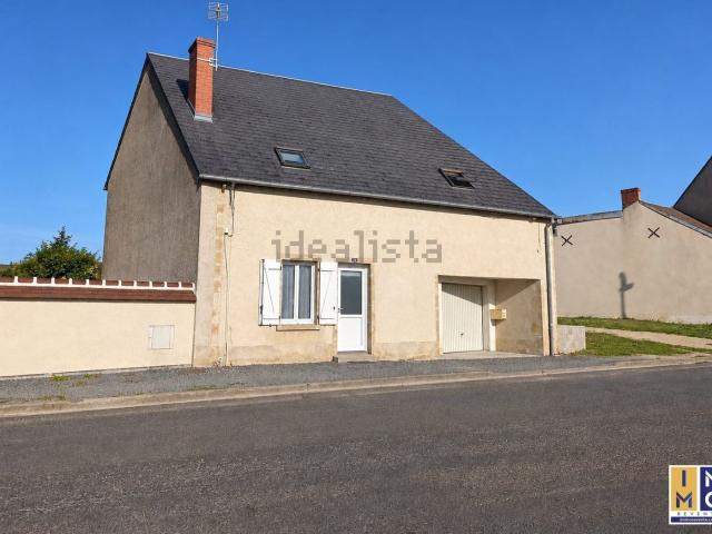 Maison location à Saligny-le-Vif, Baugy