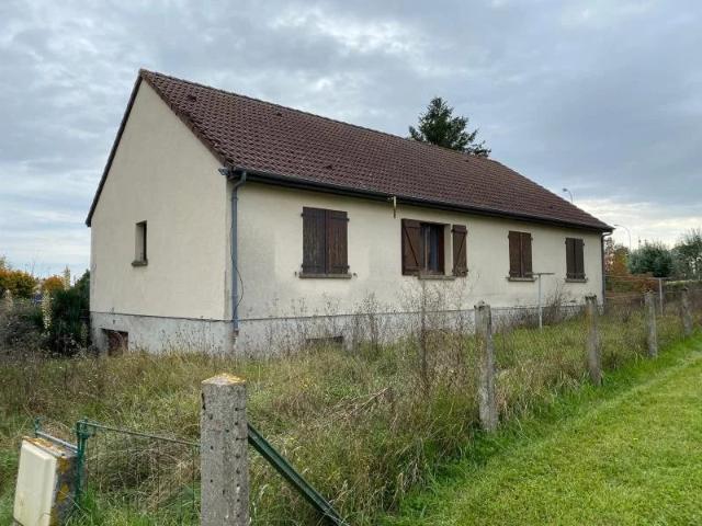 Maison vente à Bourges, Beffes