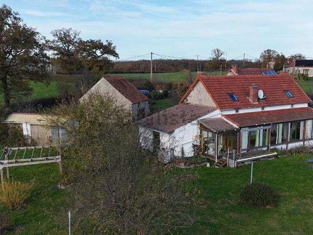 Maison vente à Roche, Bellenaves