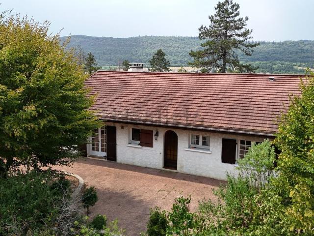 Maison vente à Le Grand Moulin, Oyonnax