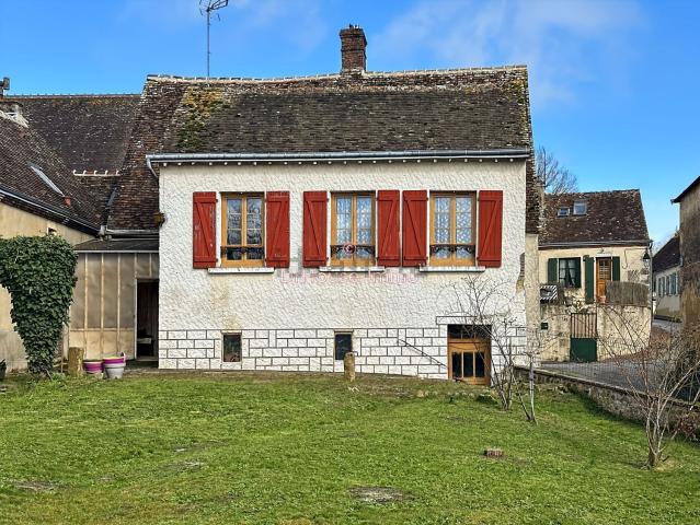 Maison vente à Le Reclos, Bellou-le-Trichard