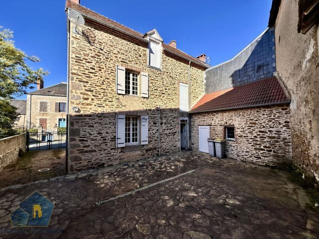 Maison vente à Les Pierres du Chez, Bétête
