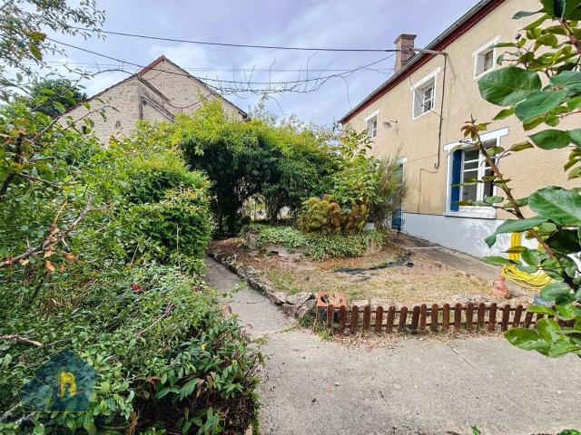 Maison vente à Les Pierres du Chez, Bétête