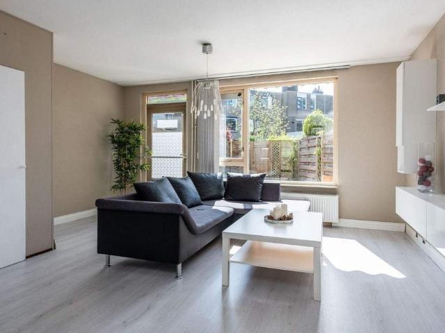 Woning te huur in IJsselmonde, Rotterdam