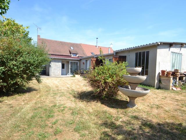 Maison vente à Saint-Charles, Bézenet