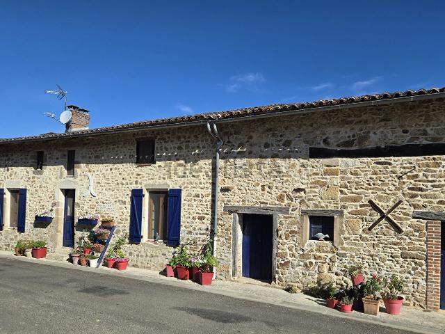 Maison vente à Le Chablard, Blanzac